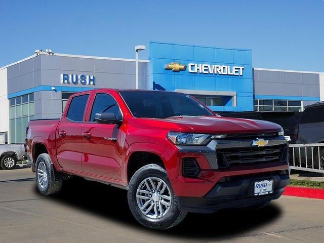 2025 Chevrolet Colorado WT/LT in Radiant Red Tintcoat — front three-quarter view
