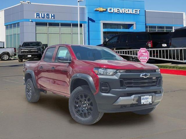 2026 Chevrolet Colorado Trail Boss in Radiant Red Tintcoat — front three-quarter view