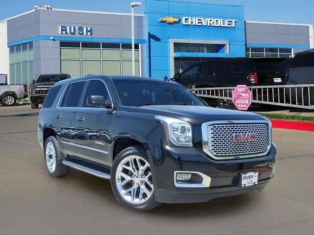 2015 GMC Yukon Denali in Onyx Black — front three-quarter view