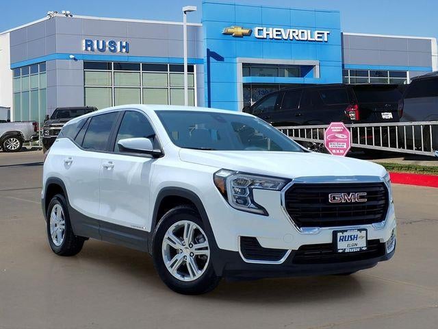 2024 GMC Terrain SLE in Summit White — front three-quarter view