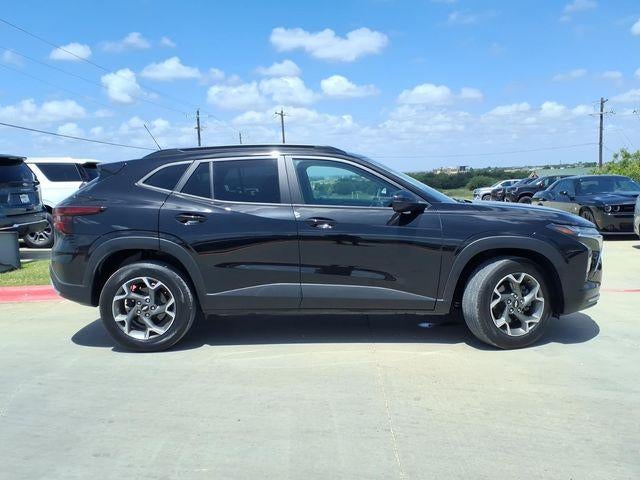 2025 Chevrolet Trax — detail view